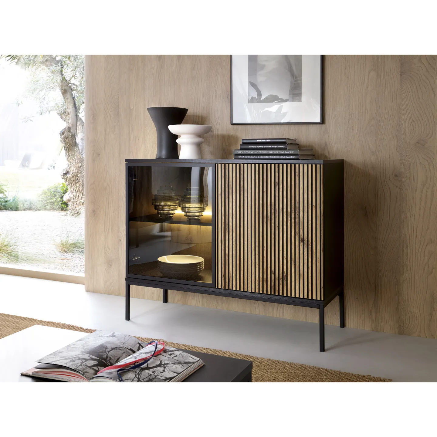 Stilvoll eingerichtet – Callagher Kommode mit LED-Beleuchtung für modernes Ambiente