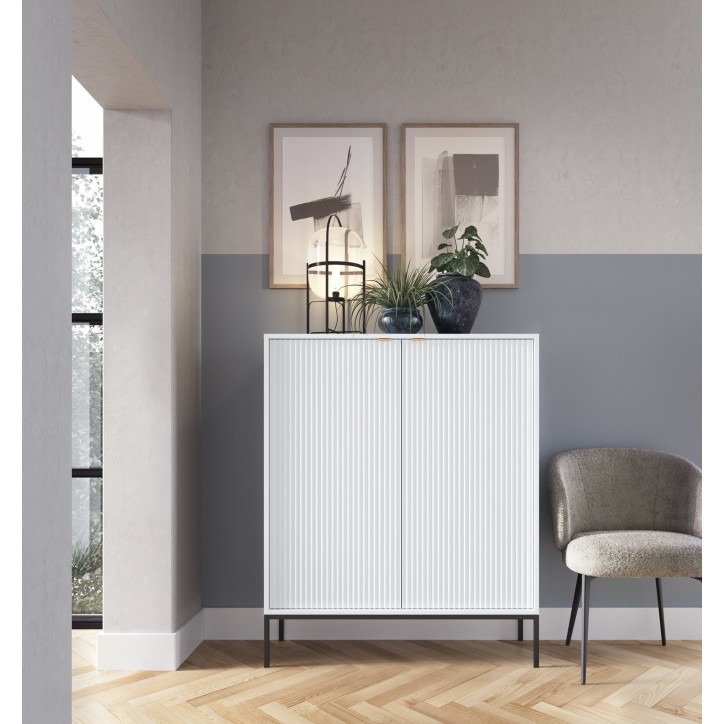 Sideboard 100 cm Visanna – Zweitürige Kommode mit Beinen & geriffelten Fronten