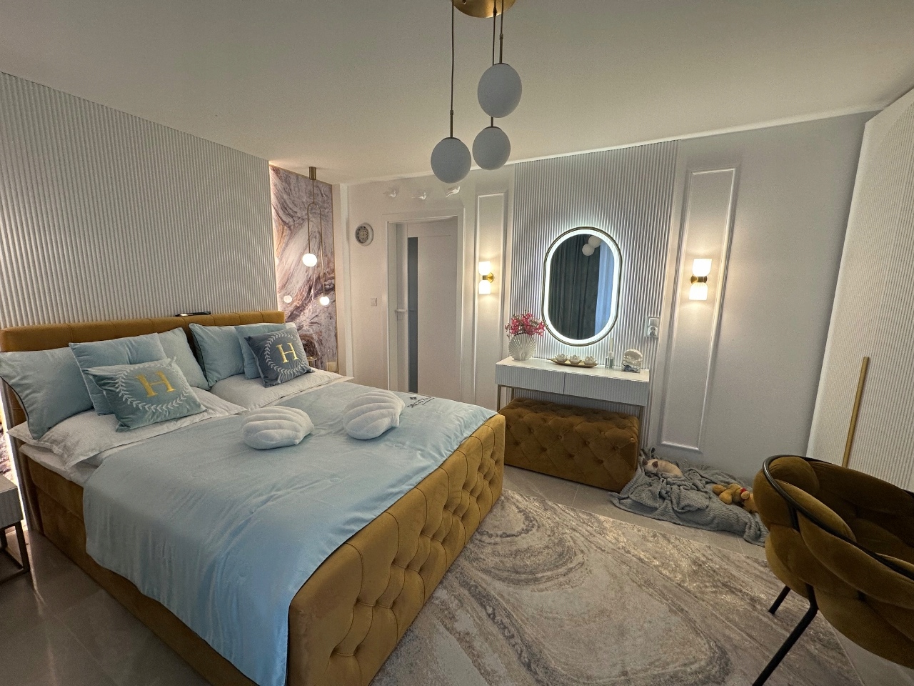 Boxspringbett Tauriel in einem Schlafzimmer · Kundenfoto